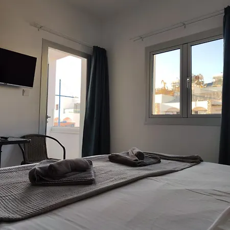Bluejsuite Inn Ayia Napa